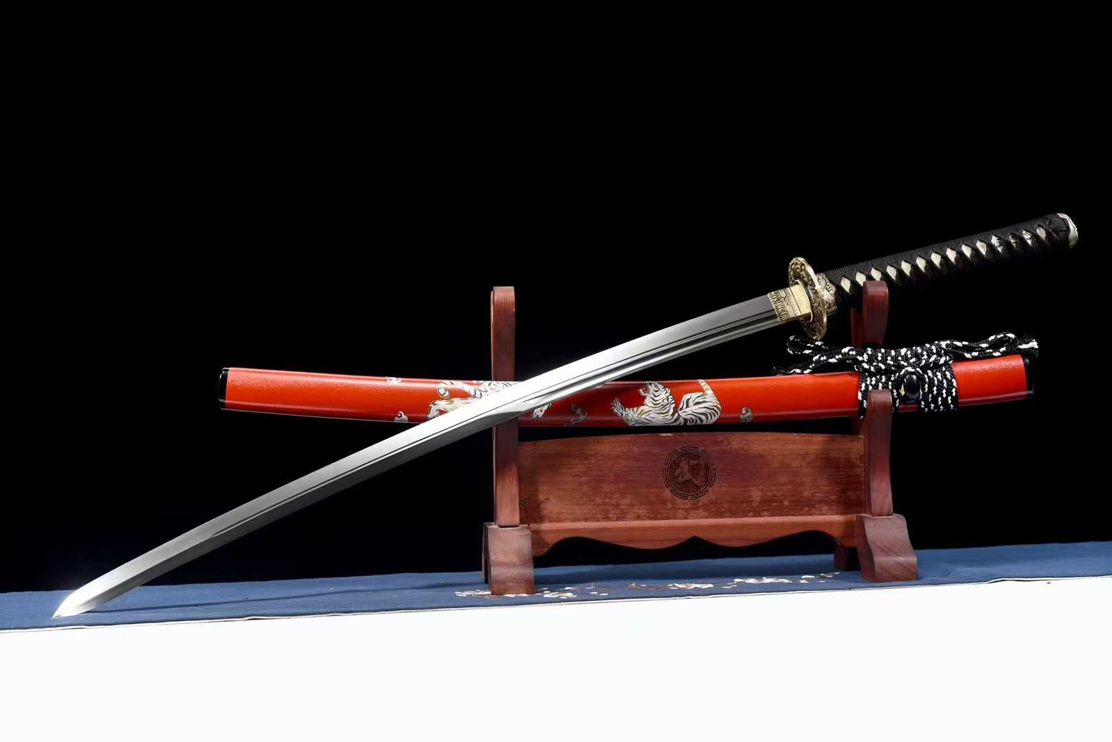 Kiếm Rồng Tuyền Huyết Hổ – Bản Rèn Thủ Công Cao Cấp, Thép Cứng 60 HRC, 18 Công Đoạn Mài Gương, Tặng Hộp Gấm Trưng Bày & Sưu Tầm